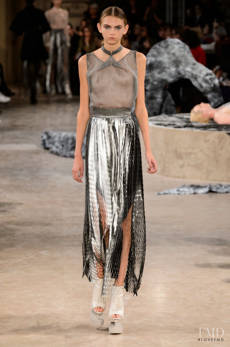 Molly Bair featured in  the Iris Van Herpen fashion show for Spring/Summer 2016