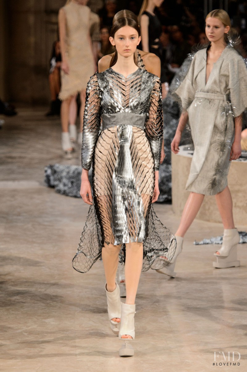 Iris Van Herpen fashion show for Spring/Summer 2016