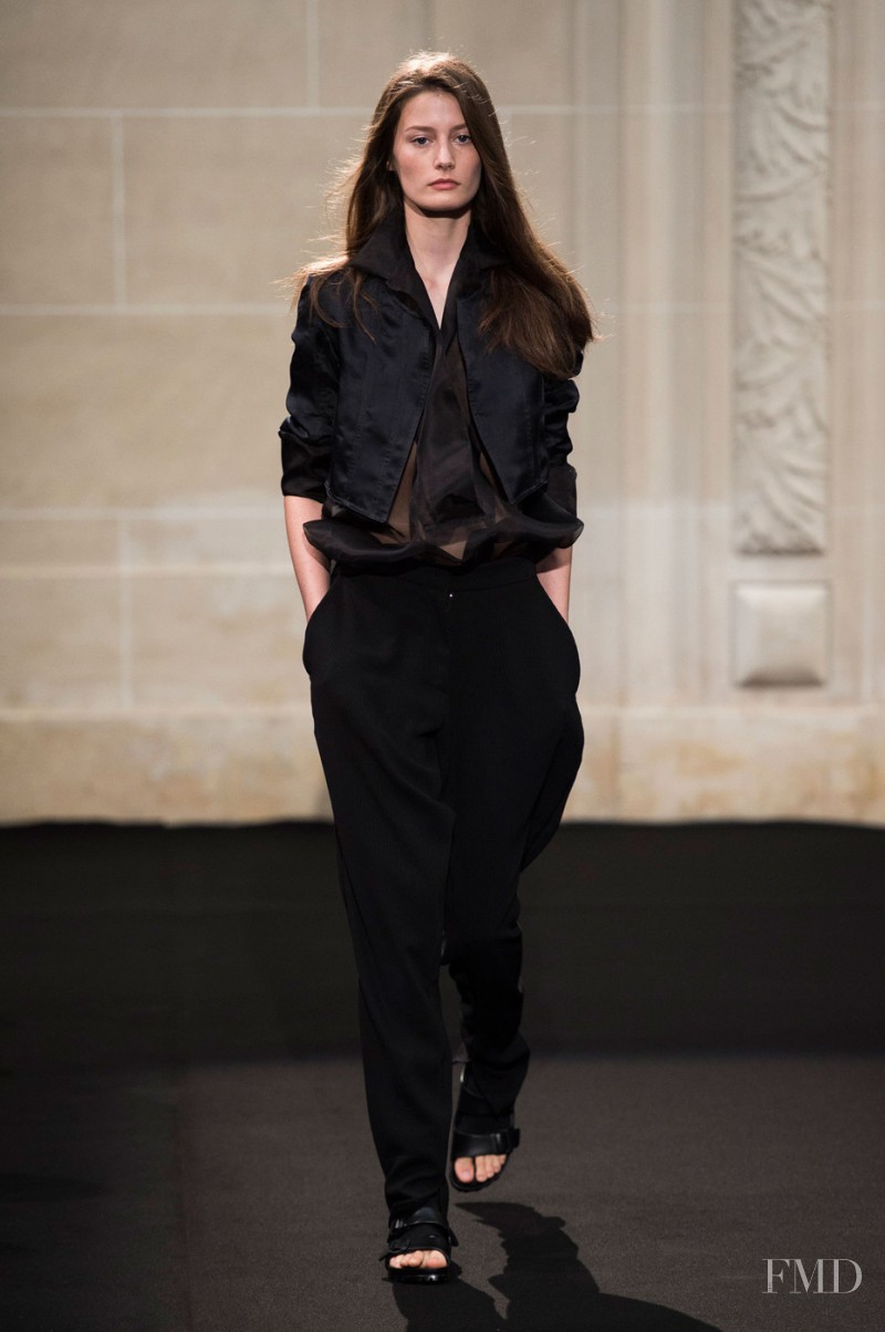 Viktoria Machajdik featured in  the Moon Young Hee fashion show for Spring/Summer 2016