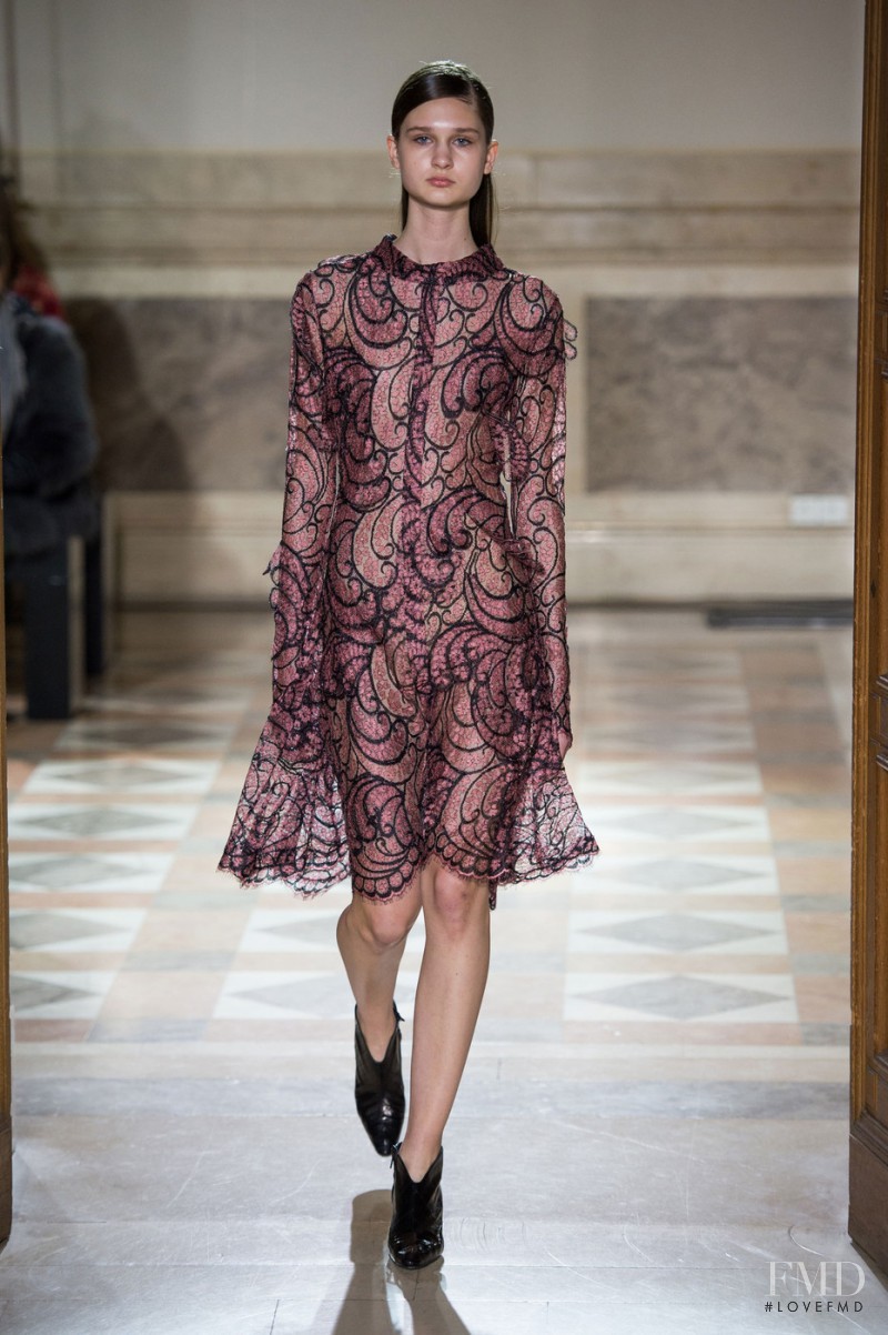 Sharon Wauchob fashion show for Autumn/Winter 2015