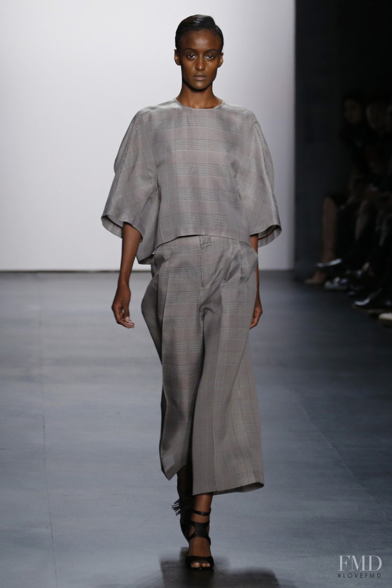 Lula Kenfe featured in  the Taoray Wang fashion show for Spring/Summer 2016