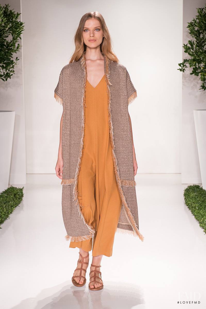 Rachel Zoe fashion show for Spring/Summer 2016