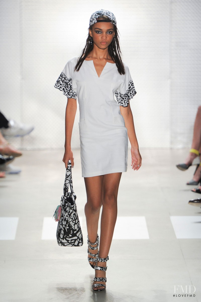 Nicole Miller fashion show for Spring/Summer 2016
