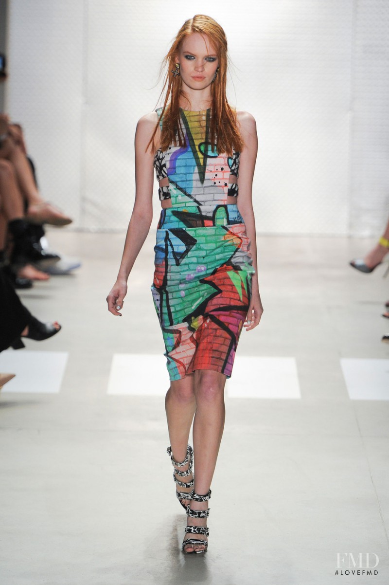 Nicole Miller fashion show for Spring/Summer 2016