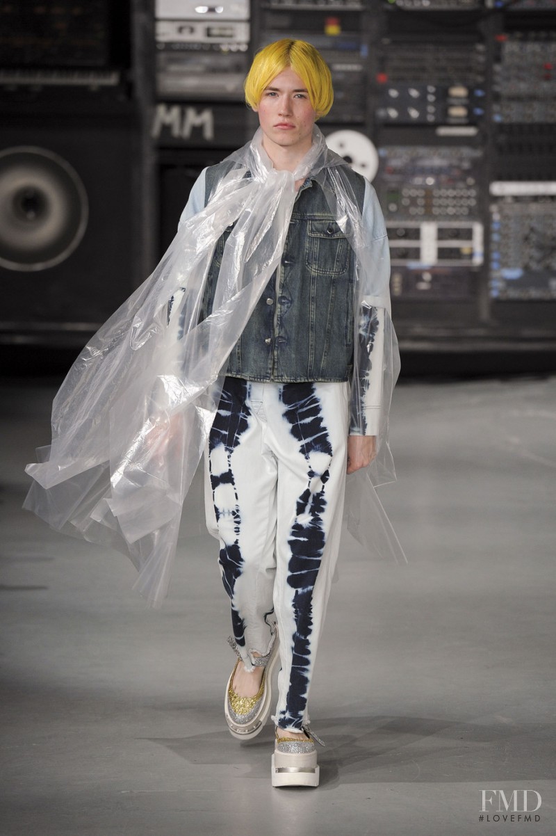 MM6 Maison Martin Margiela fashion show for Spring/Summer 2016