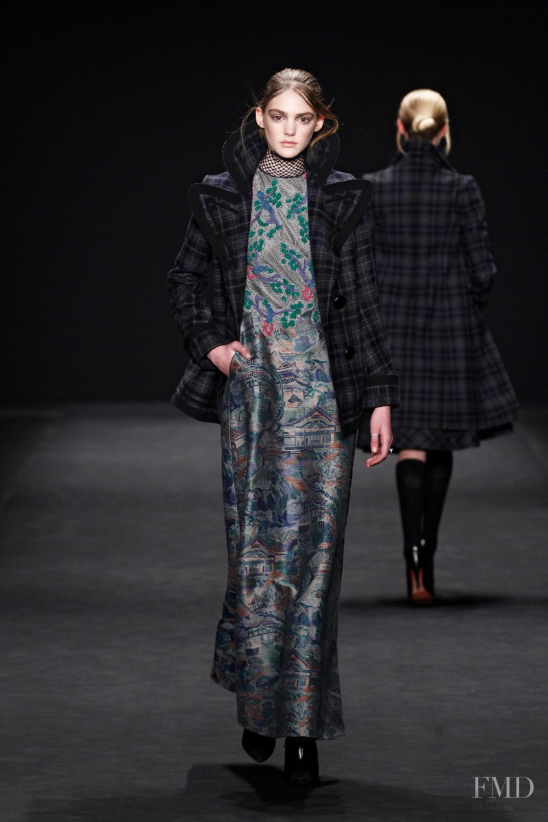 Madison Whittaker featured in  the Vivienne Tam fashion show for Autumn/Winter 2015