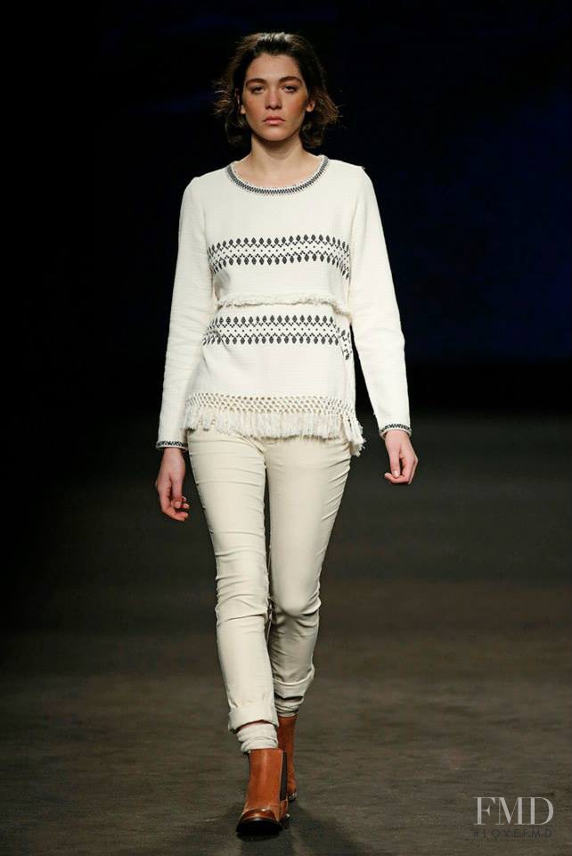 Steffy Argelich featured in  the Yerse fashion show for Autumn/Winter 2015
