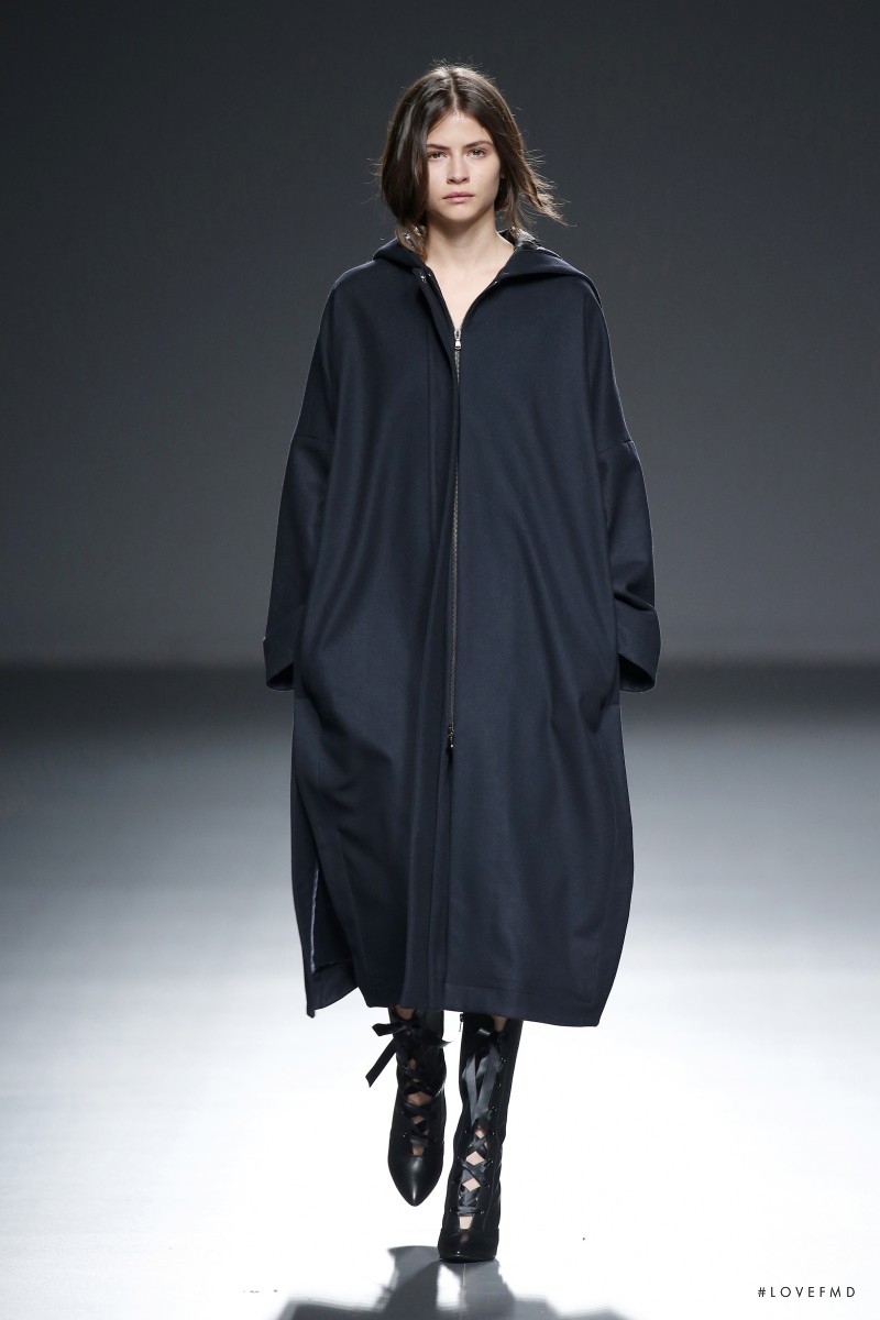 Alba Galocha featured in  the Angel Schlesser fashion show for Autumn/Winter 2015