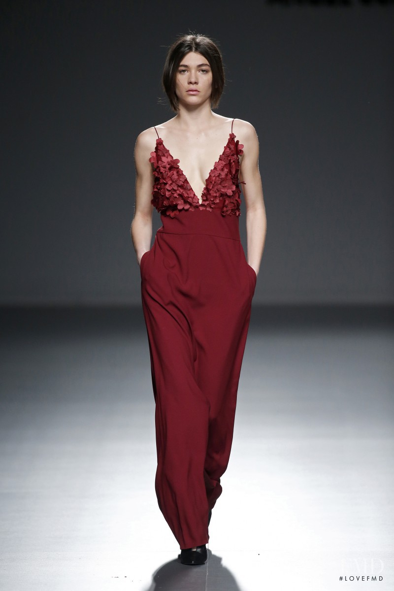 Steffy Argelich featured in  the Angel Schlesser fashion show for Autumn/Winter 2015