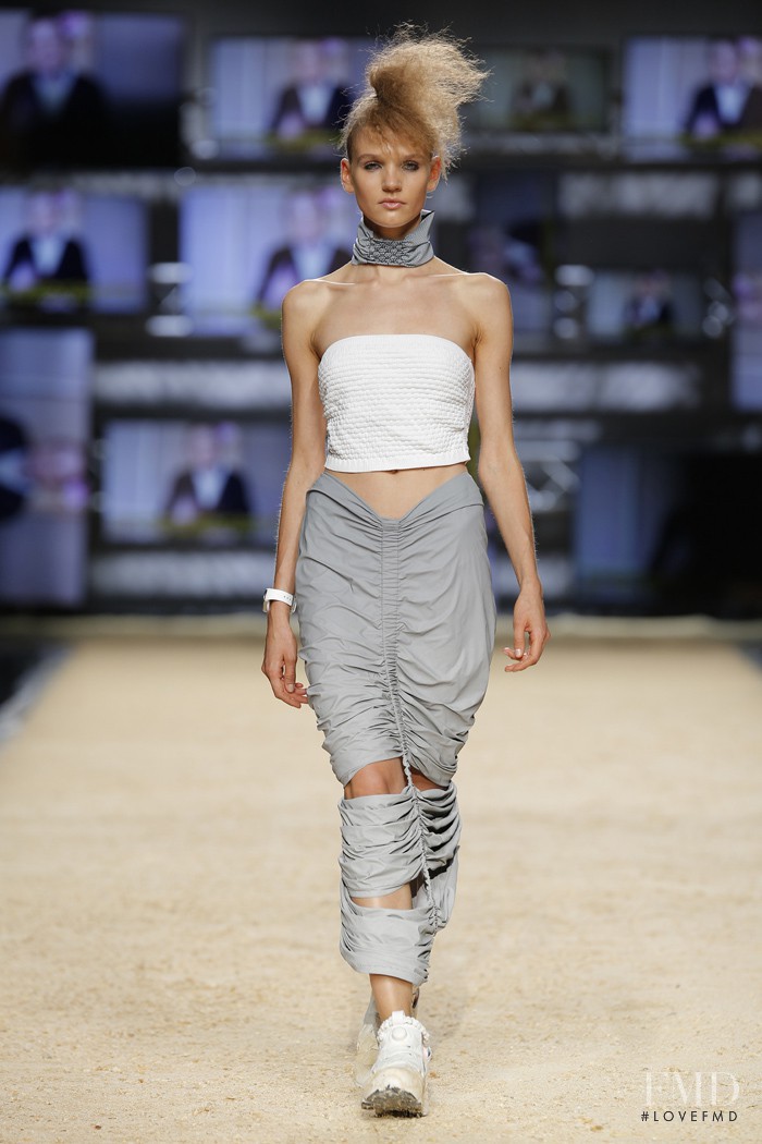 Maria Ke Fisherman fashion show for Spring/Summer 2016