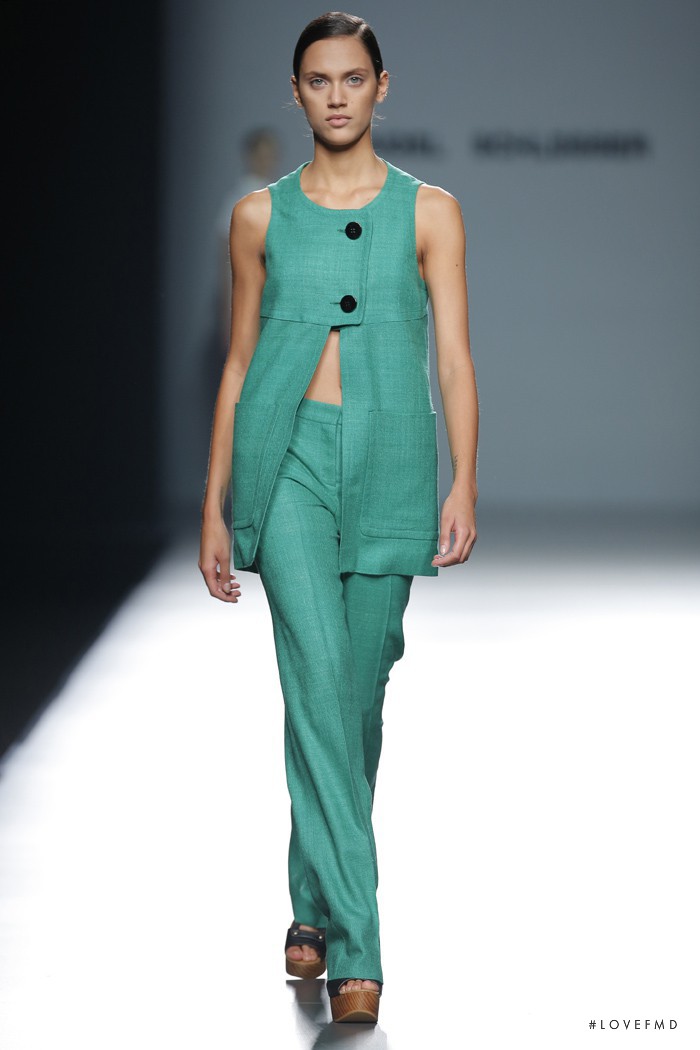 Angel Schlesser fashion show for Spring/Summer 2016