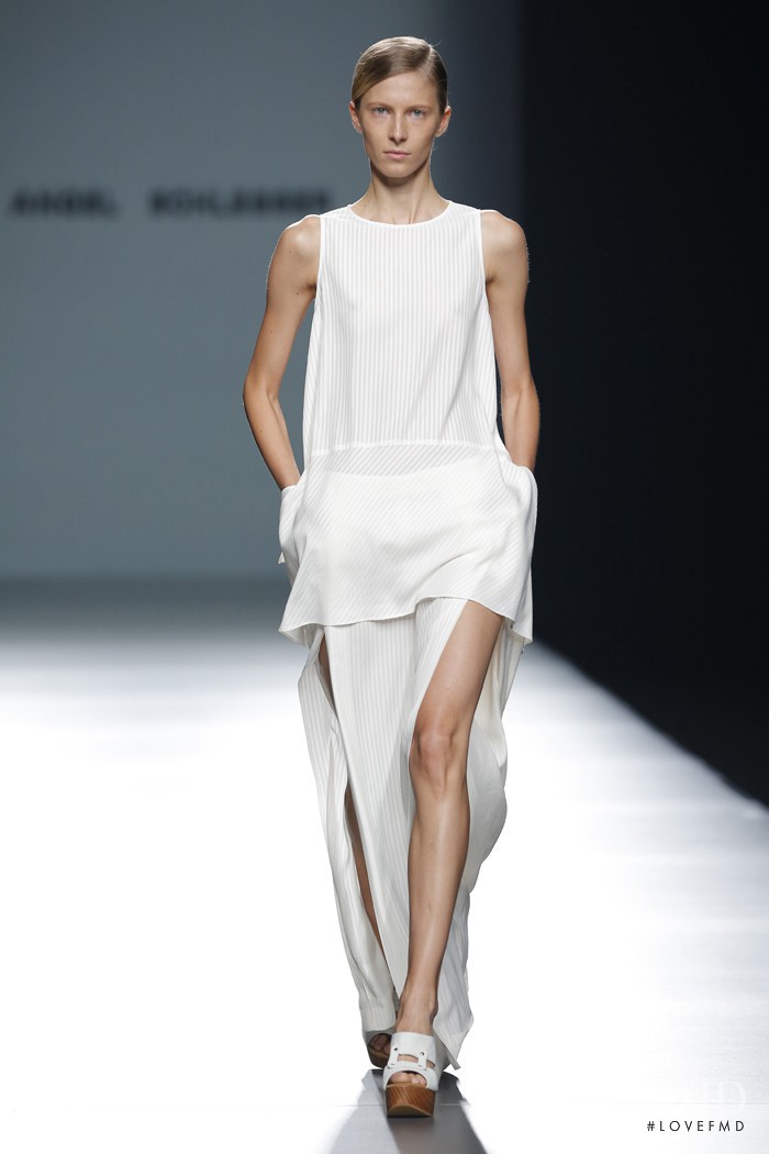 Angel Schlesser fashion show for Spring/Summer 2016