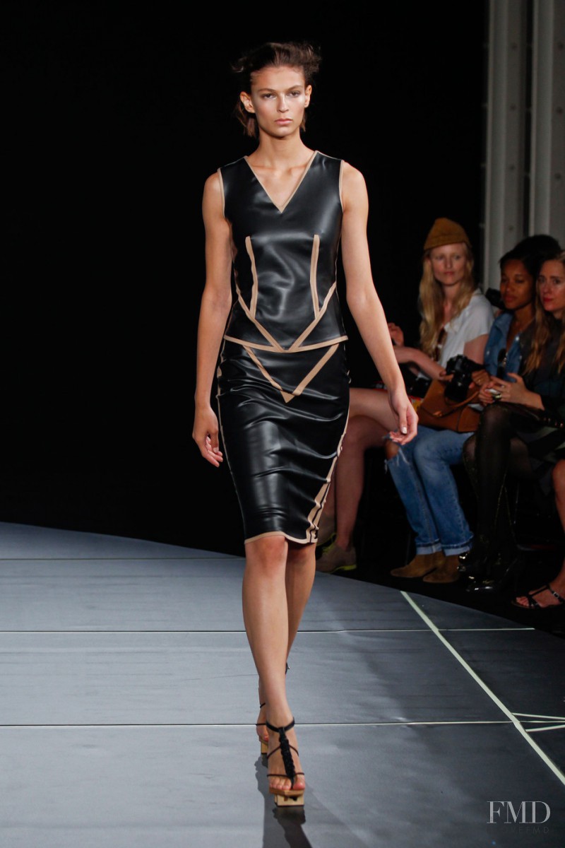 Jen Kao fashion show for Spring/Summer 2013