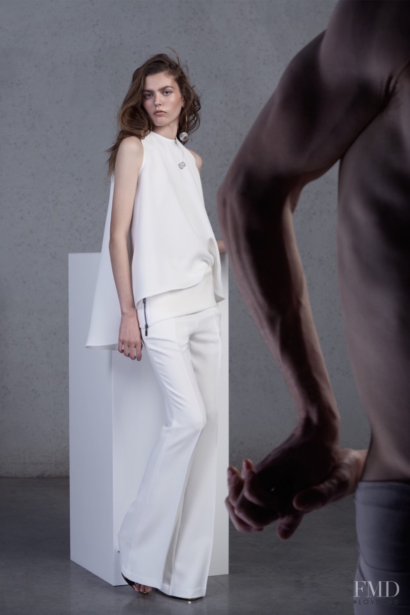Lara Carter featured in  the Toni Maticevski fashion show for Resort 2016