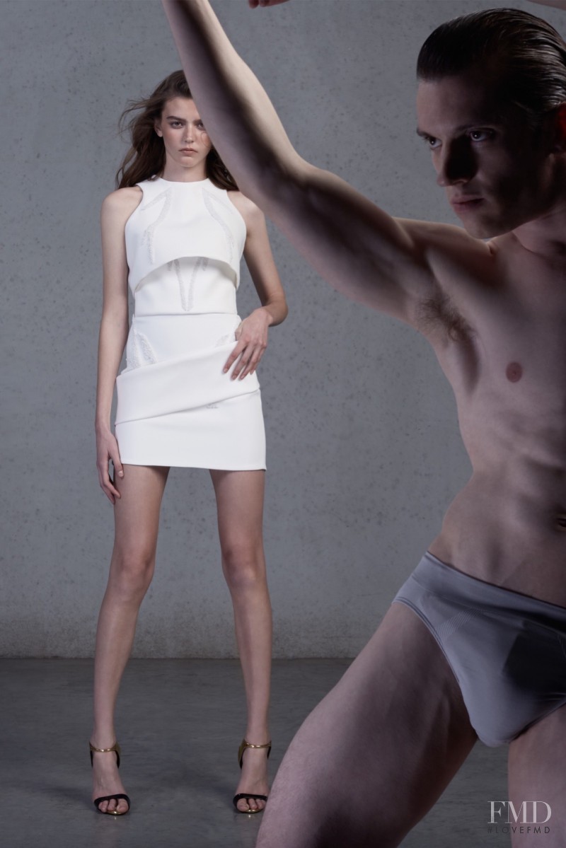 Lara Carter featured in  the Toni Maticevski fashion show for Resort 2016