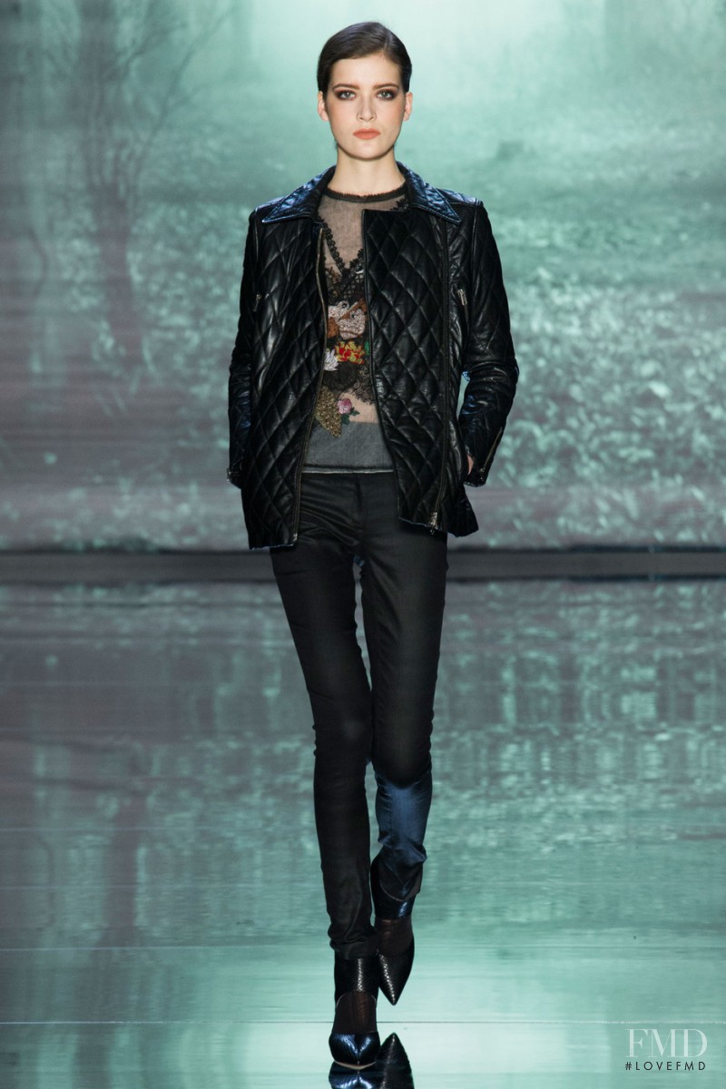 Nicole Miller fashion show for Autumn/Winter 2015