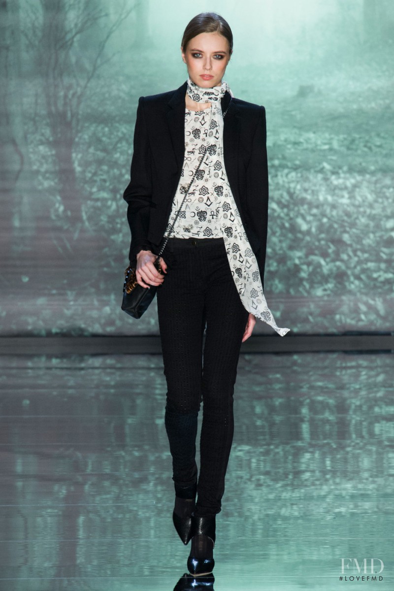 Nicole Miller fashion show for Autumn/Winter 2015