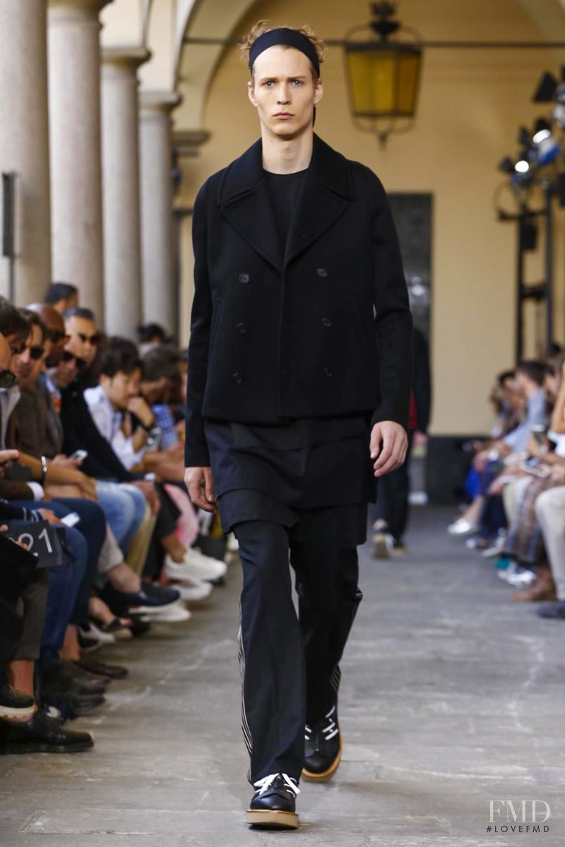 N° 21 fashion show for Spring/Summer 2016