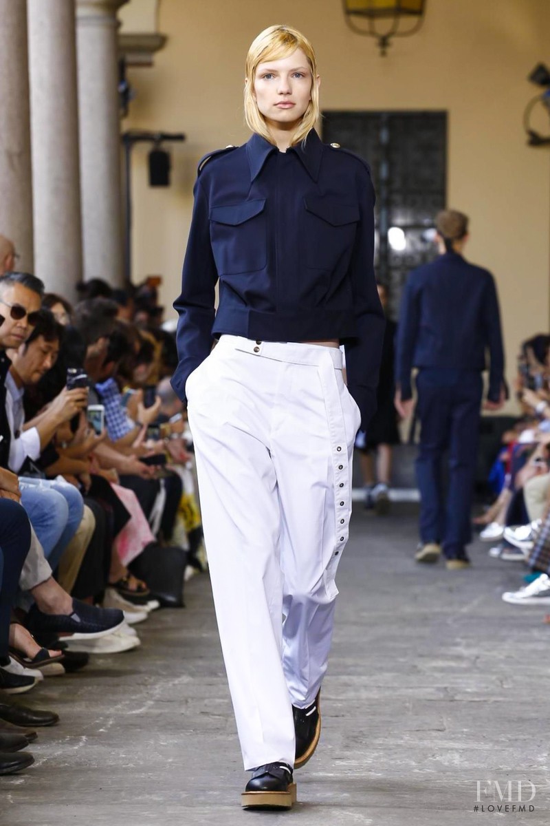 Barbora Bruskova featured in  the N° 21 fashion show for Spring/Summer 2016