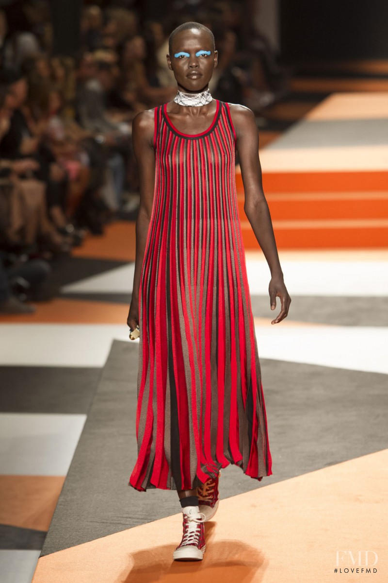 Grace Bol featured in  the Missoni fashion show for Spring/Summer 2016