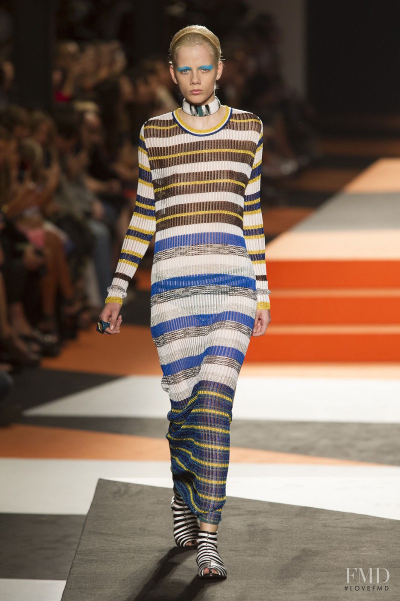 Marjan Jonkman featured in  the Missoni fashion show for Spring/Summer 2016