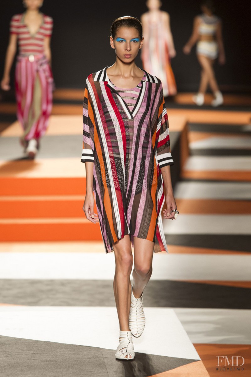 Alice Metza featured in  the Missoni fashion show for Spring/Summer 2016