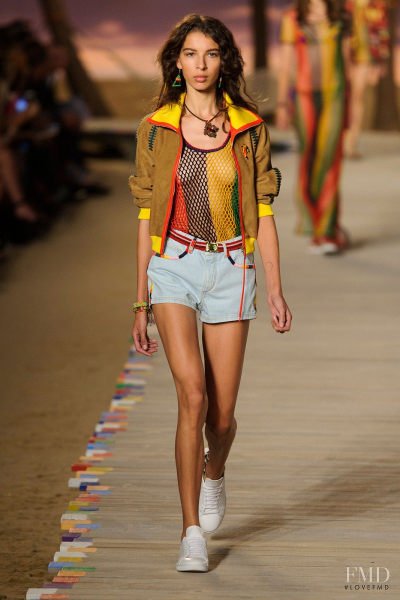 Alice Metza featured in  the Tommy Hilfiger fashion show for Spring/Summer 2016