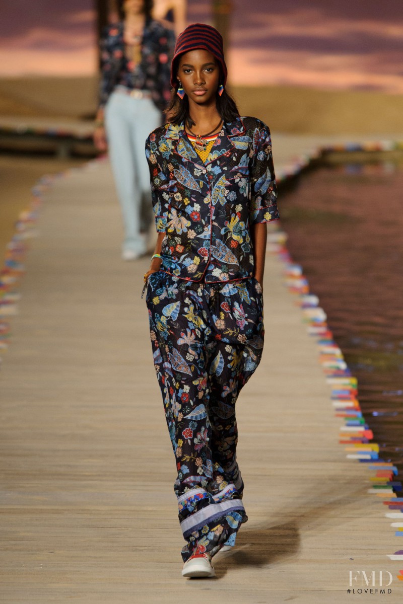 Tami Williams featured in  the Tommy Hilfiger fashion show for Spring/Summer 2016