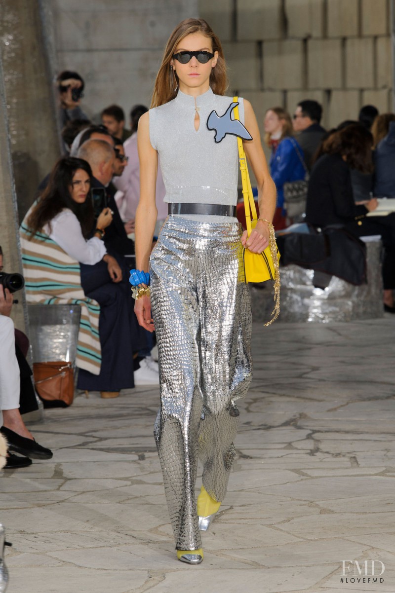 Phillipa Hemphrey featured in  the Loewe fashion show for Spring/Summer 2016