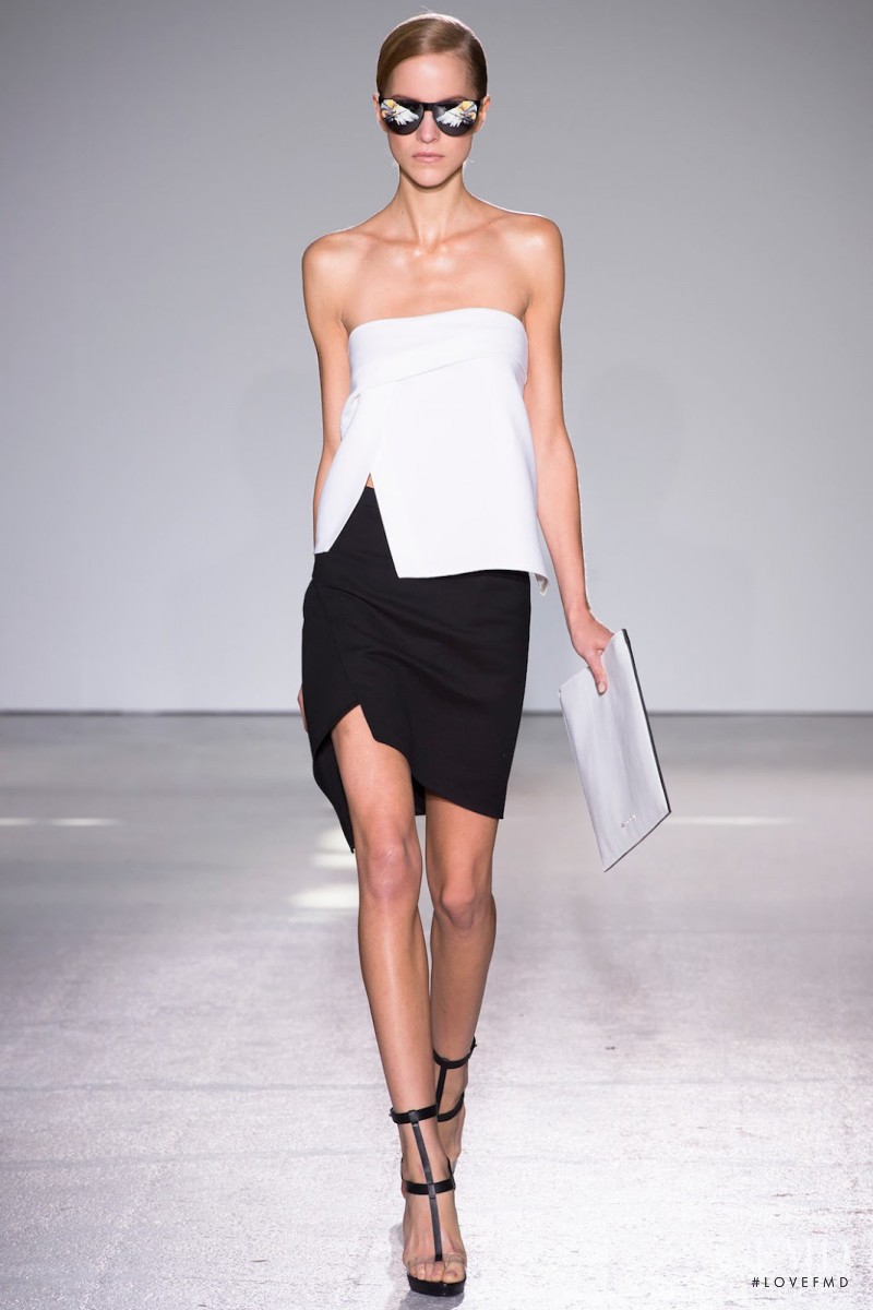 Costume National fashion show for Spring/Summer 2013