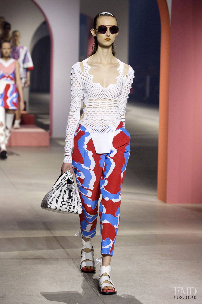 Klementyna Dmowska featured in  the Kenzo fashion show for Spring/Summer 2016