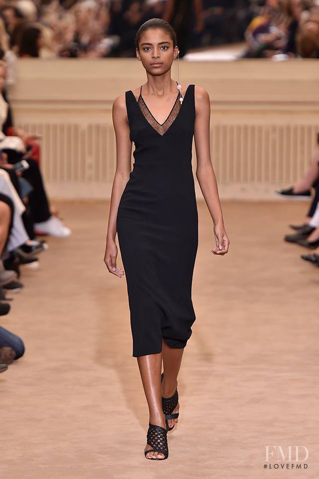 Amilna Estevão featured in  the Roland Mouret fashion show for Spring/Summer 2016