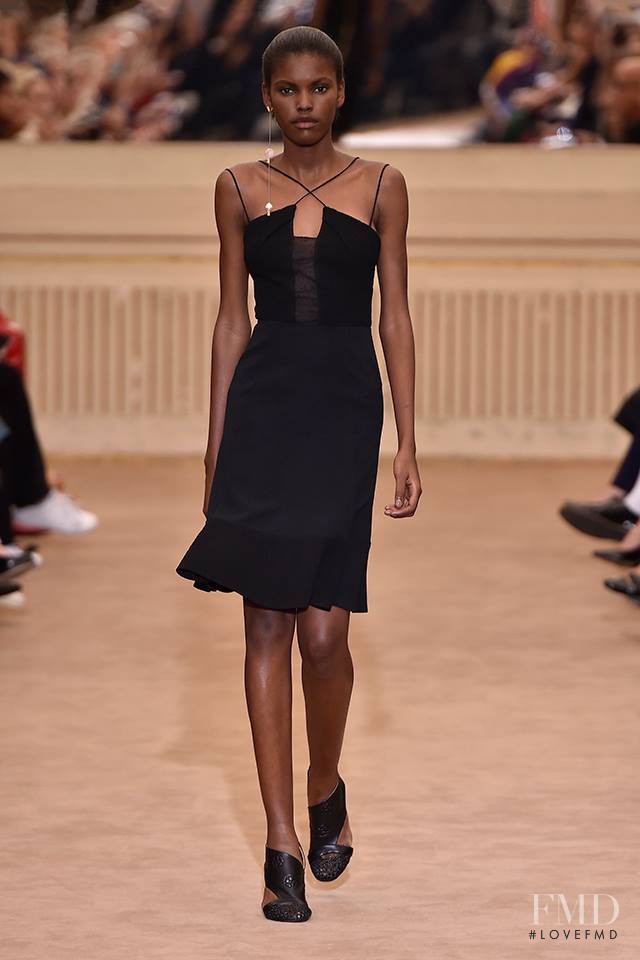 Alécia Morais featured in  the Roland Mouret fashion show for Spring/Summer 2016