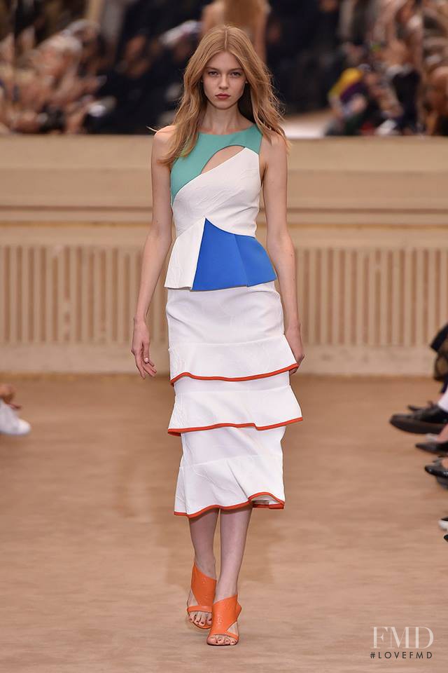 Katya Ledneva featured in  the Roland Mouret fashion show for Spring/Summer 2016