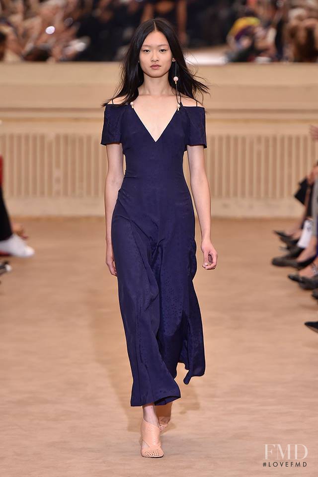 Roland Mouret fashion show for Spring/Summer 2016