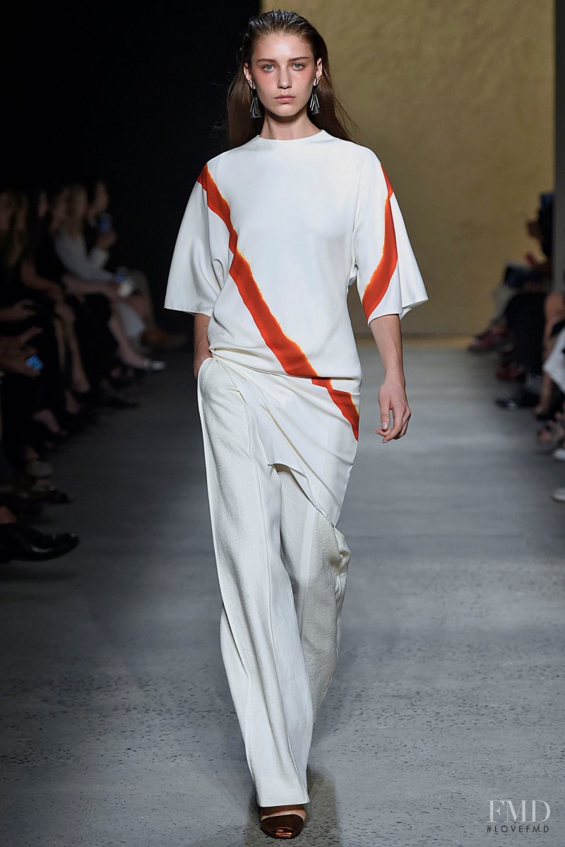 Narciso Rodriguez fashion show for Spring/Summer 2016