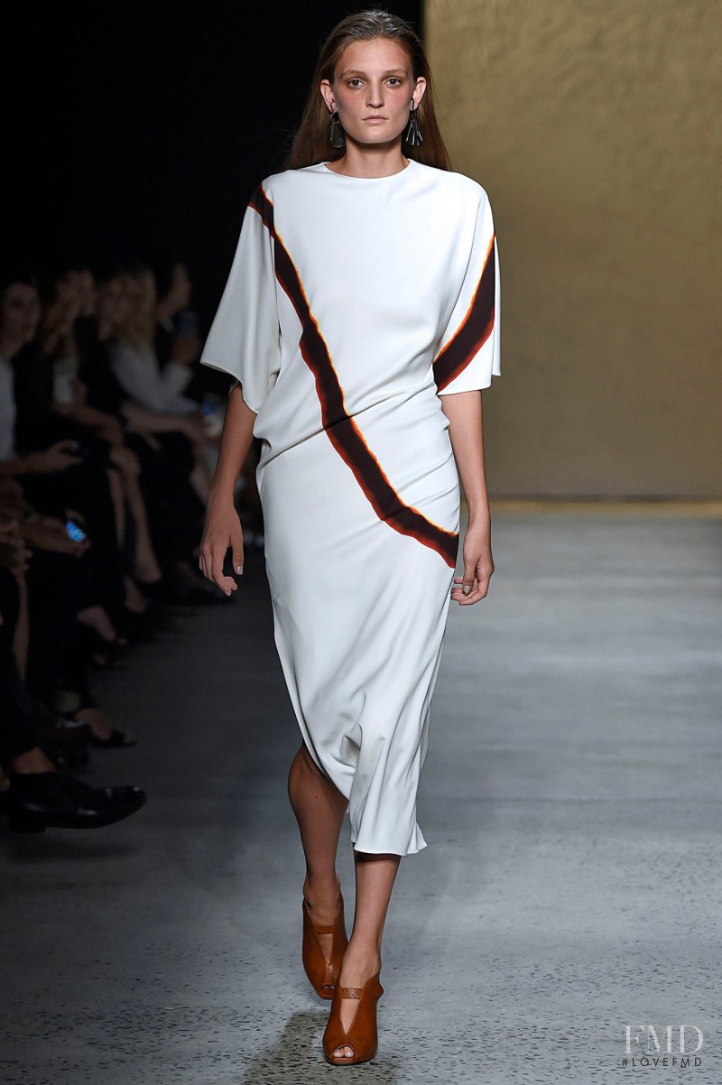 Narciso Rodriguez fashion show for Spring/Summer 2016