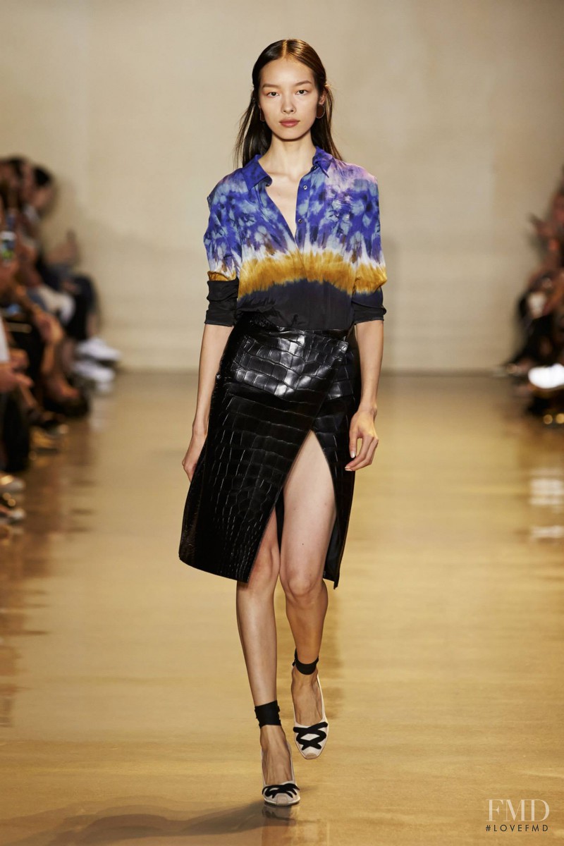 Fei Fei Sun featured in  the Altuzarra fashion show for Spring/Summer 2016