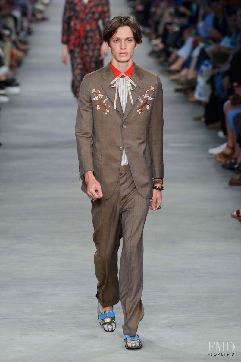 Gucci fashion show for Spring/Summer 2016