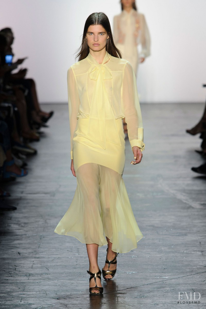 Julia van Os featured in  the Prabal Gurung fashion show for Spring/Summer 2016