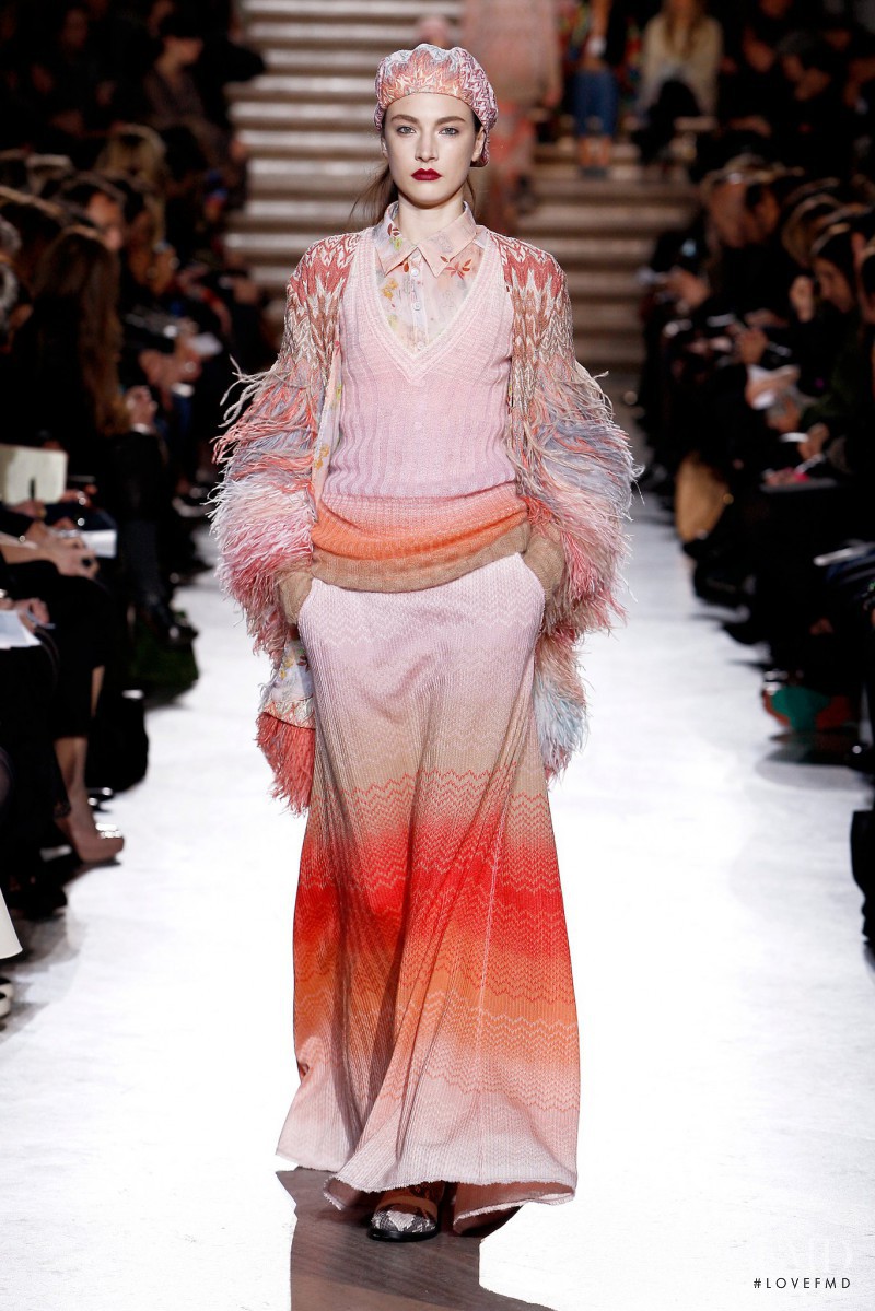 Jacquelyn Jablonski featured in  the Missoni fashion show for Autumn/Winter 2011