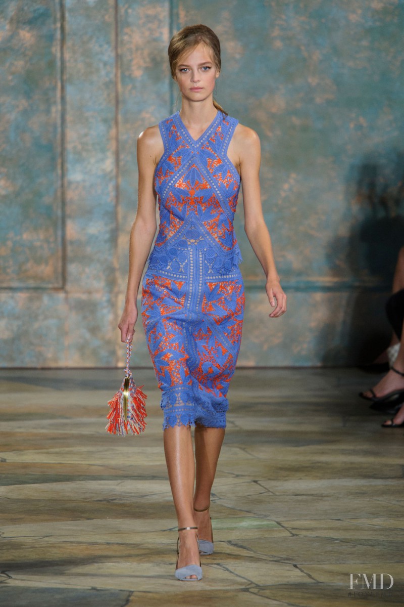 Ine Neefs featured in  the Tory Burch fashion show for Spring/Summer 2016