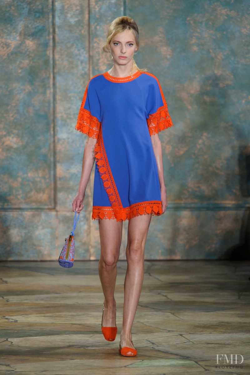 Zlata Semenko featured in  the Tory Burch fashion show for Spring/Summer 2016