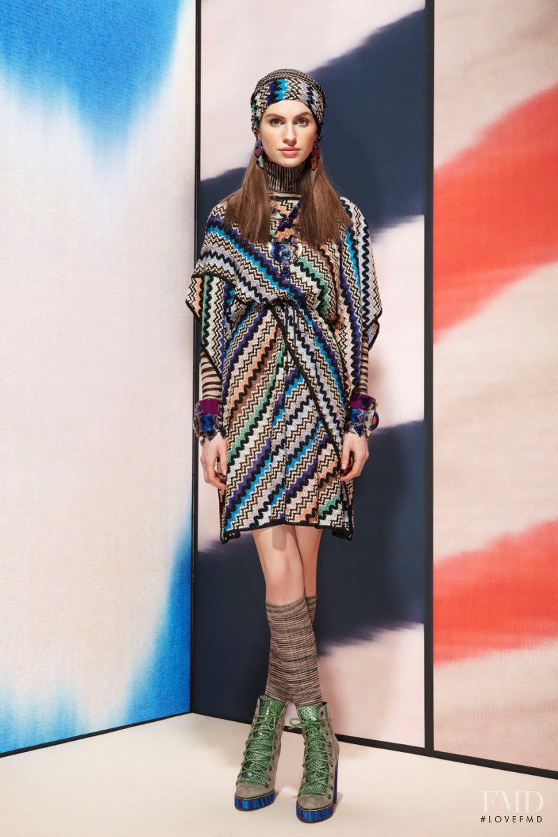 Tali Lennox featured in  the Missoni Beachwear fashion show for Pre-Fall 2011