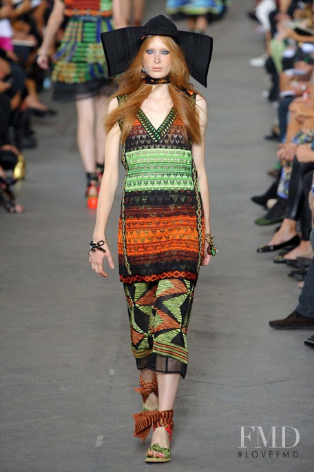 Ilva Hetmann featured in  the Missoni fashion show for Spring/Summer 2011