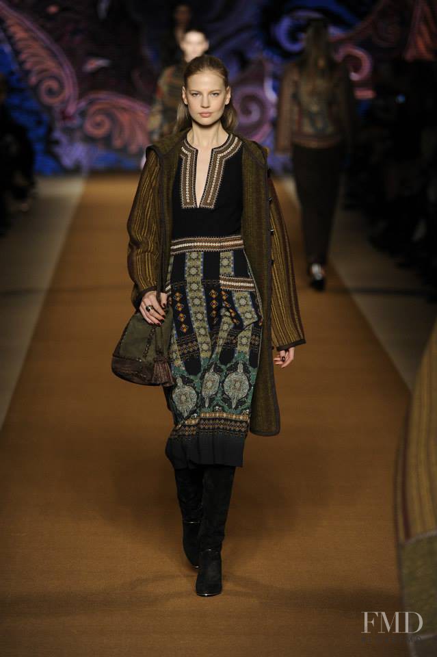 Elisabeth Erm featured in  the Etro fashion show for Autumn/Winter 2014