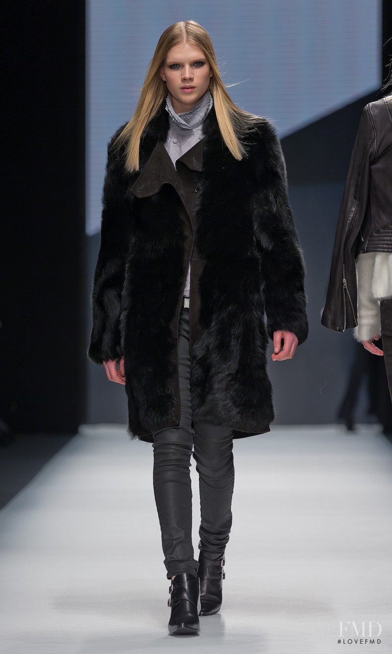 Sara Eirud featured in  the Hunkydory fashion show for Autumn/Winter 2013