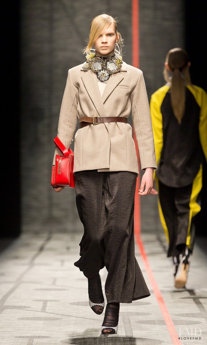 Sara Eirud featured in  the AltewaiSaome fashion show for Autumn/Winter 2013