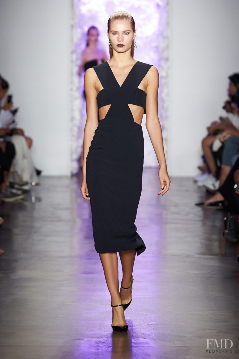 Kirstin Kragh Liljegren featured in  the Cushnie Et Ochs fashion show for Spring/Summer 2016