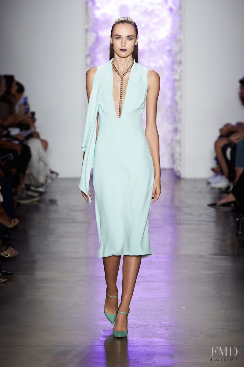 Stasha Yatchuk featured in  the Cushnie Et Ochs fashion show for Spring/Summer 2016